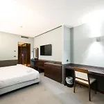 Selene 酒店
