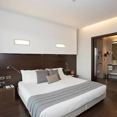 Selene Hotel 4*